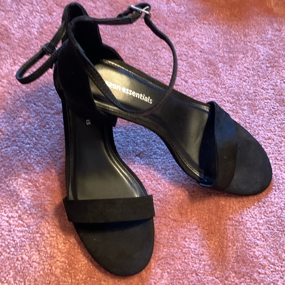 Amazon Essentials womens Nola Heeled Sandal